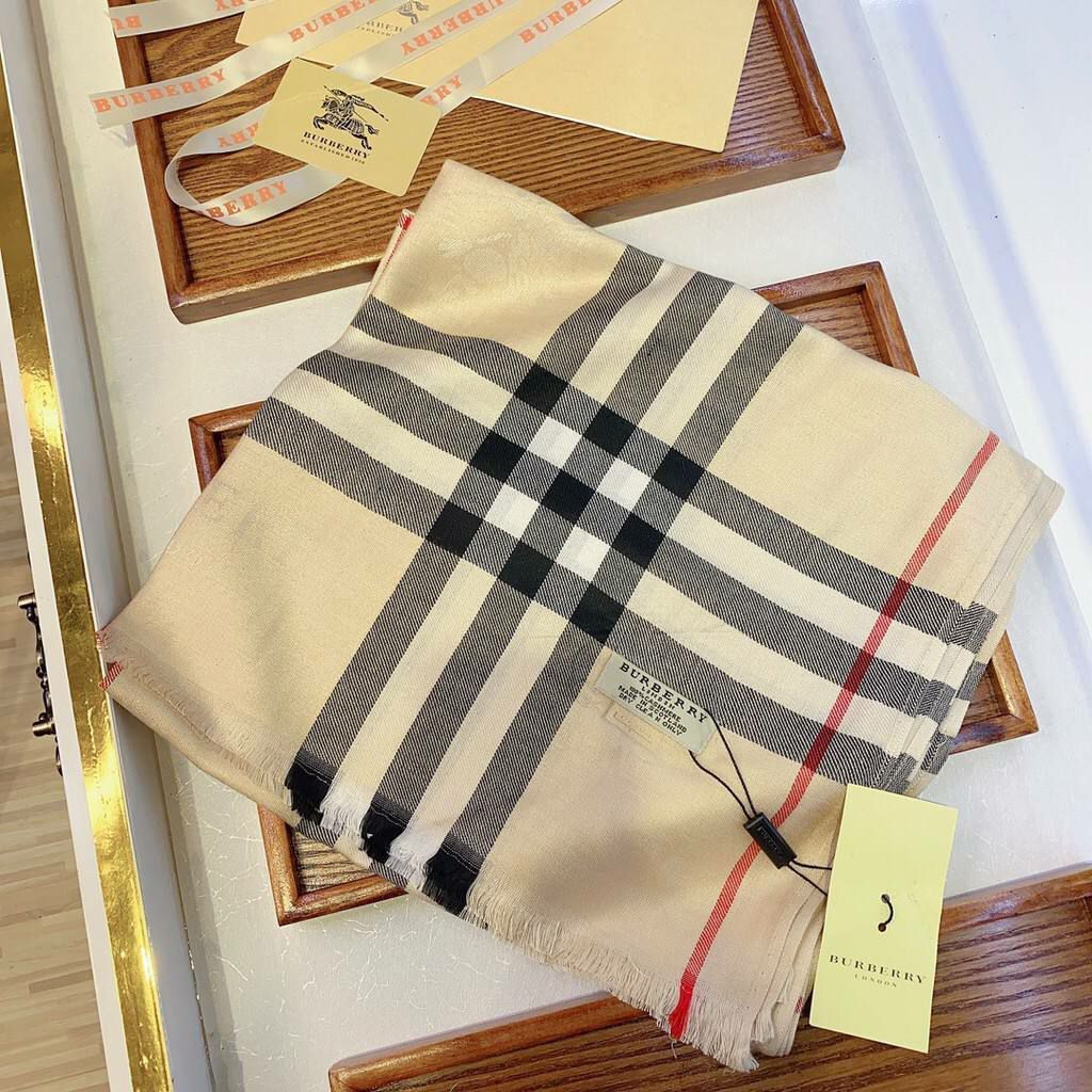 Châles Burberry en fil femme