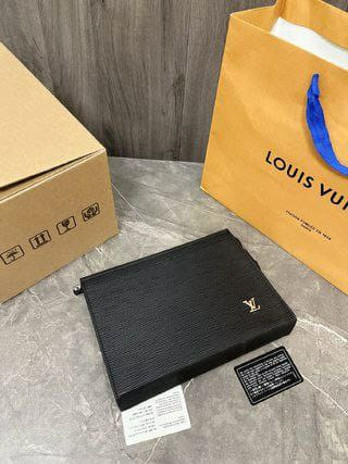 Pochette a main Louis Vuitton Homme