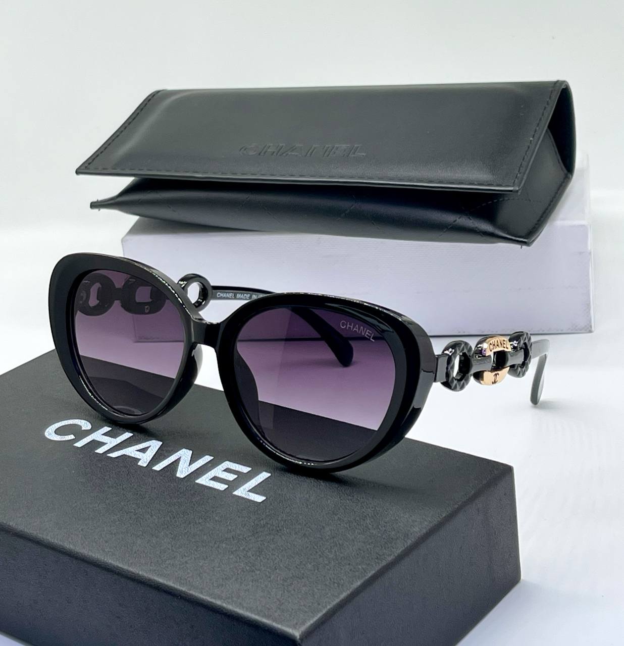 Lunette Solaire Chanel avec boite