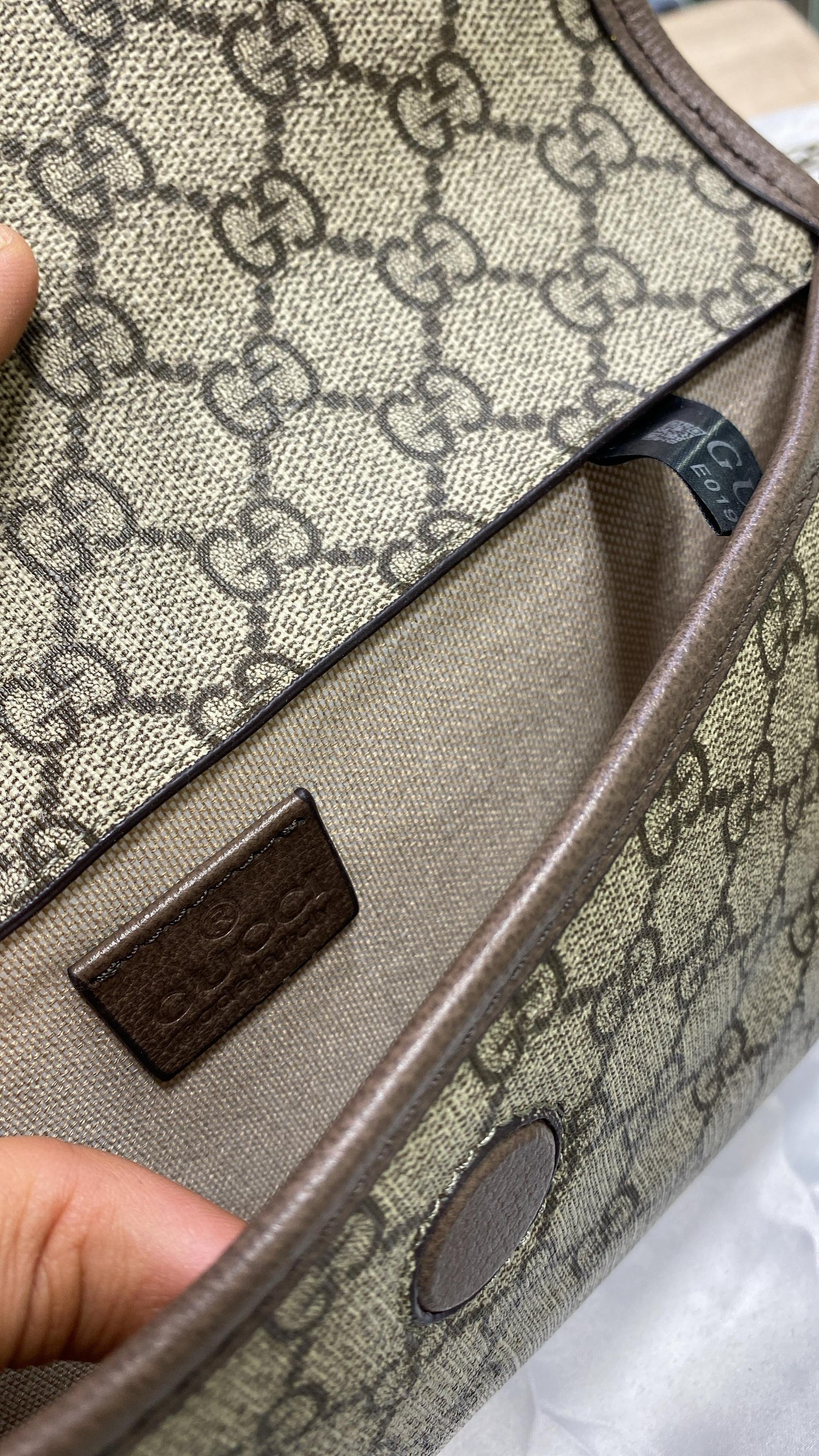 Pochette Gucci en Vrai Cuir Homme A bandoulière