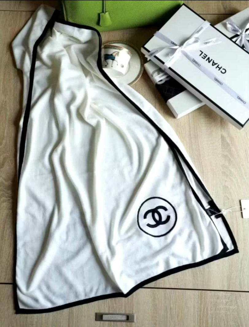Châle en Vrai Soie Chanel femme