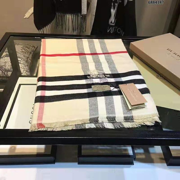 Châles Burberry en fil femme