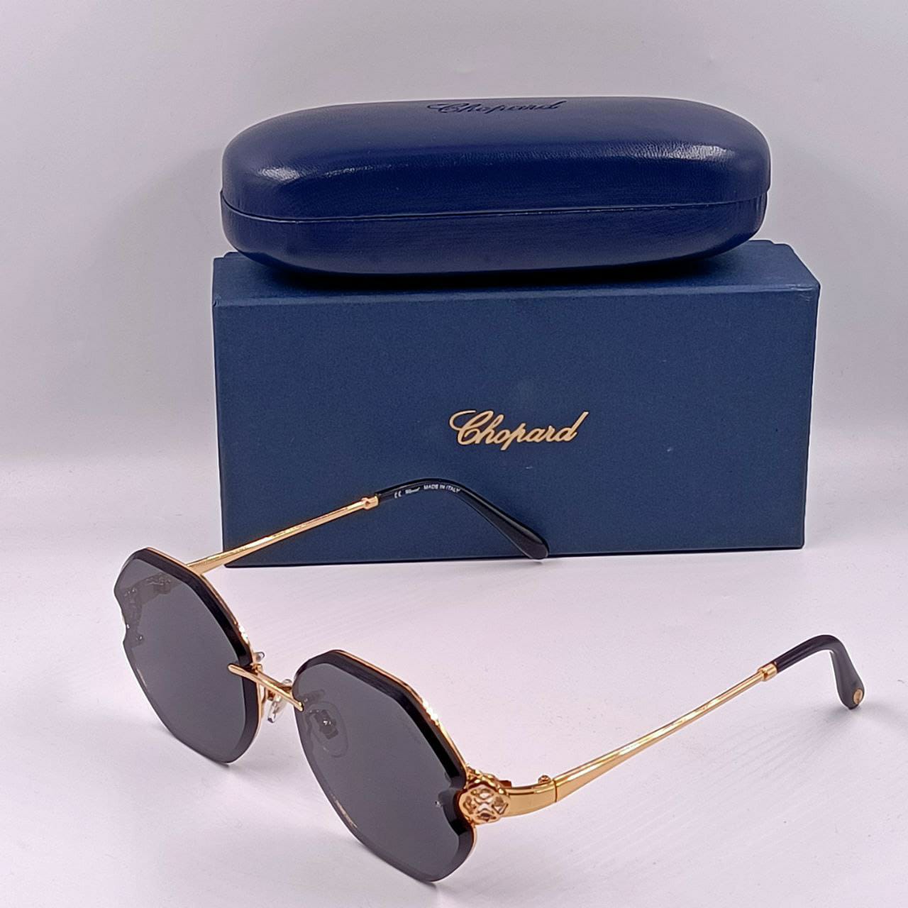 Lunette Solaire Chopard Avec boite Femme Verre UVA & Antireflet Livré avec boite et accessoires Chopard