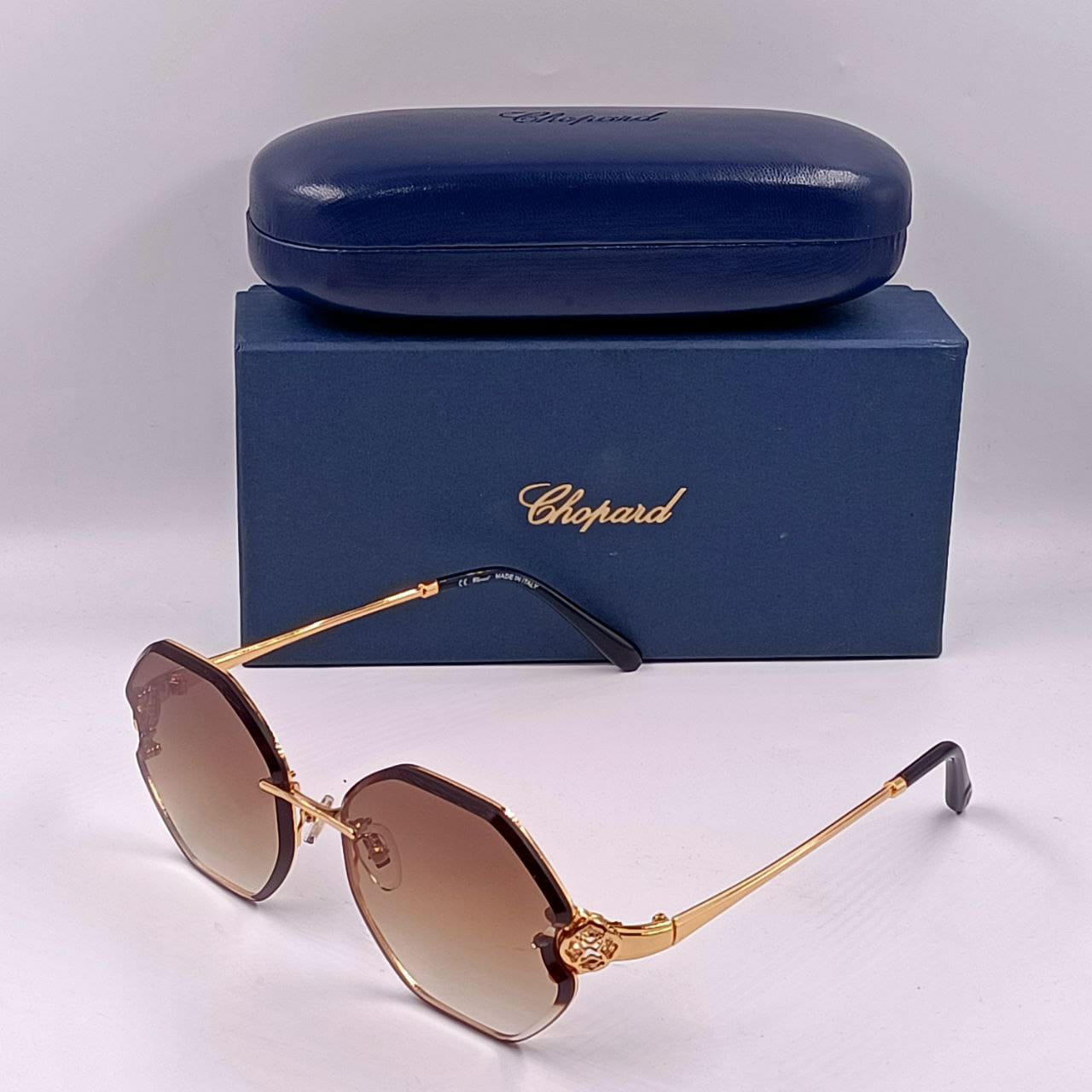 Lunette Solaire Chopard Avec boite Femme Verre UVA & Antireflet Livré avec boite et accessoires Chopard