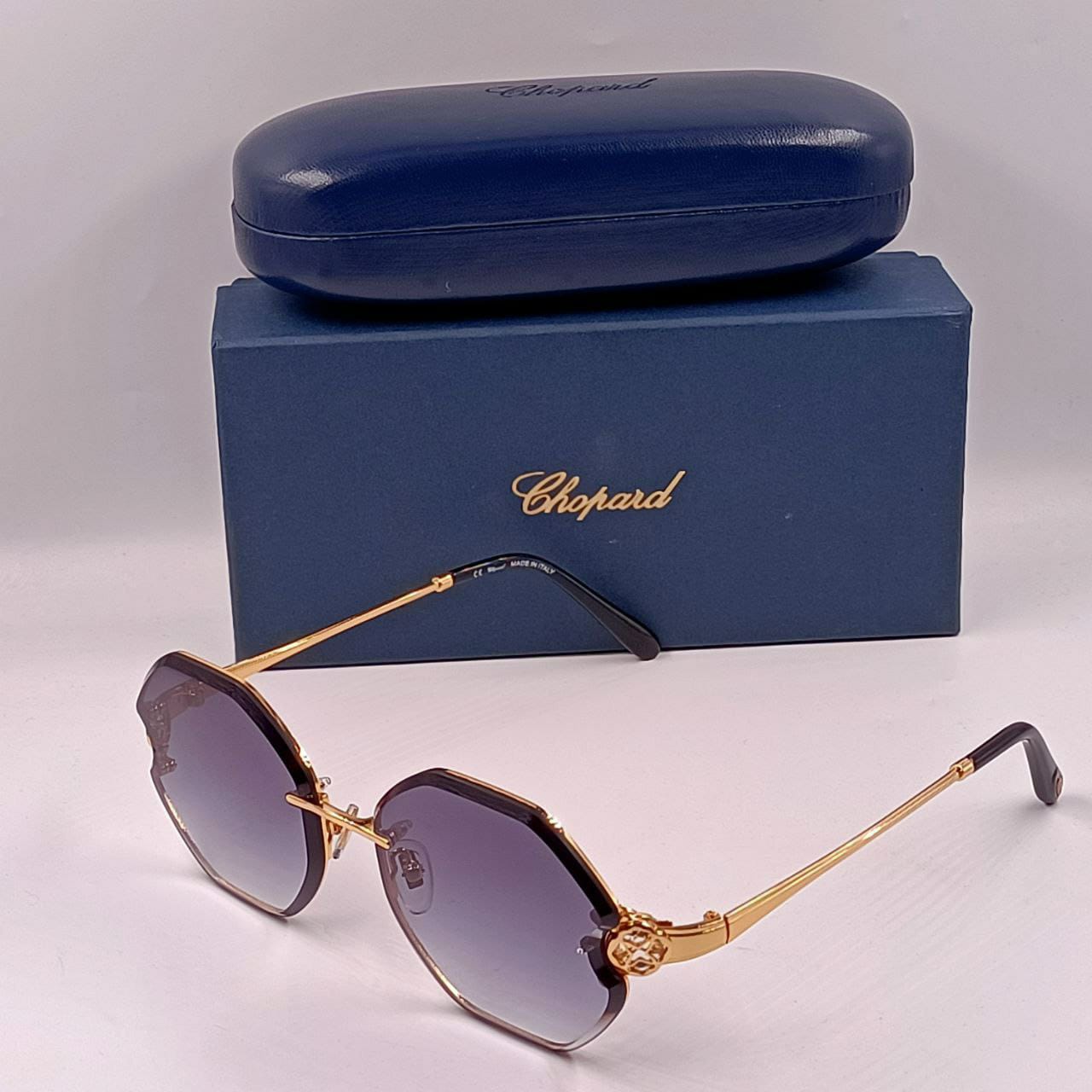 Lunette Solaire Chopard Avec boite Femme Verre UVA & Antireflet Livré avec boite et accessoires Chopard