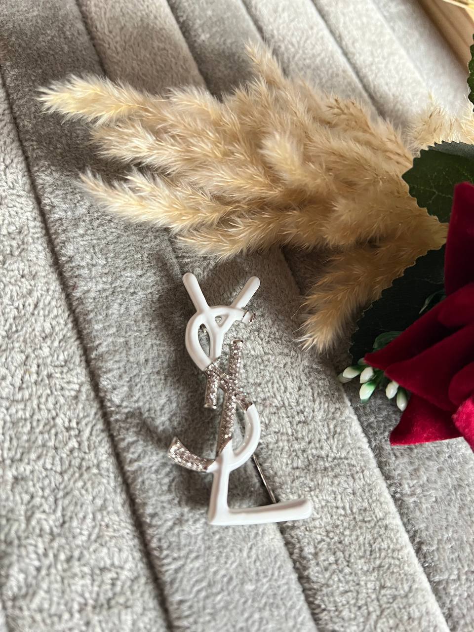 Broche de Luxe Yves Saint Laurent