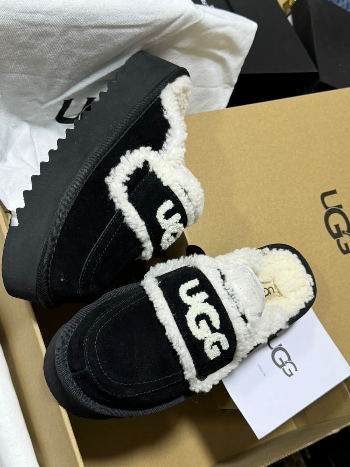 Pantoufle UGG Pour Femme