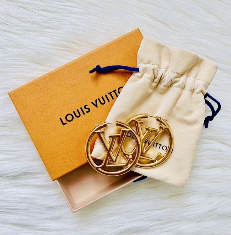 Boucle Louis Vuitton en Acier Inoxydable