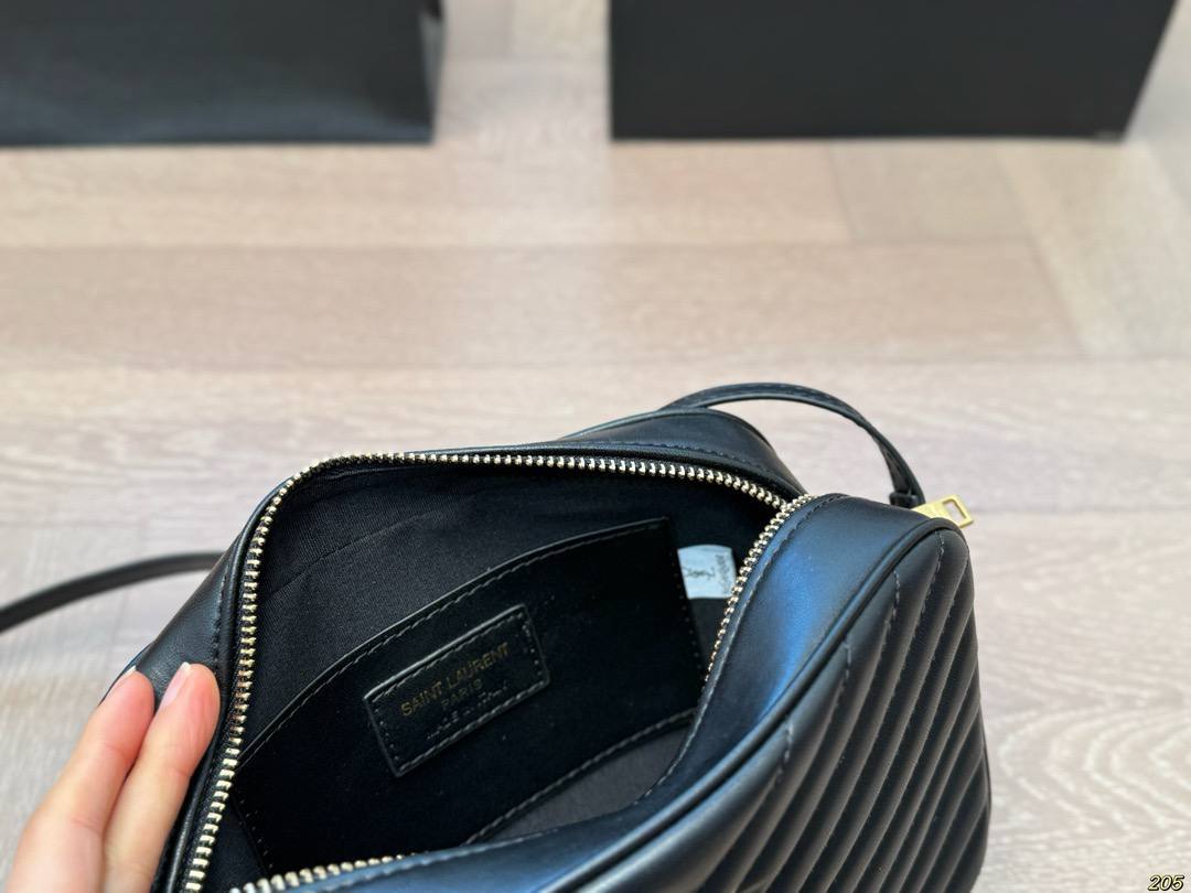 Sac A Bandoulière Yves Saint Laurent en Simili Cuir