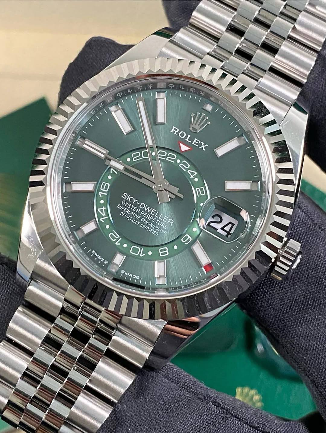 Montre Rolex Sky Dweller Édition Cadran Vert