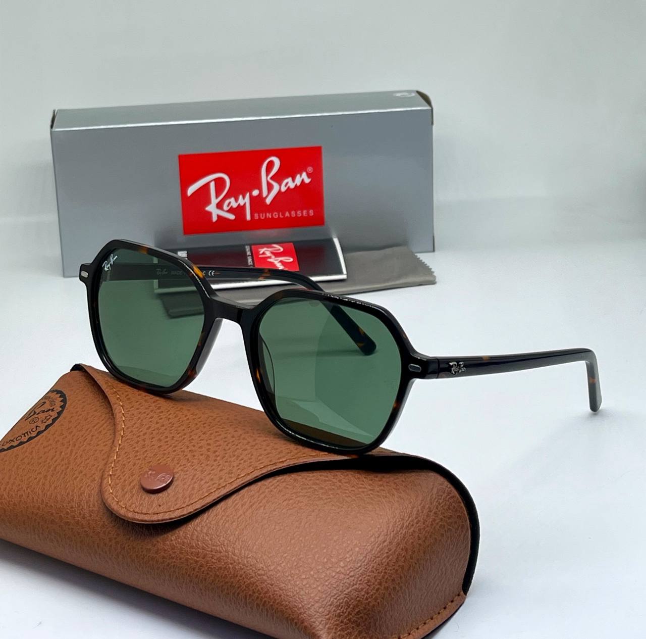 Lunette Solaire Ray Ban RB6944