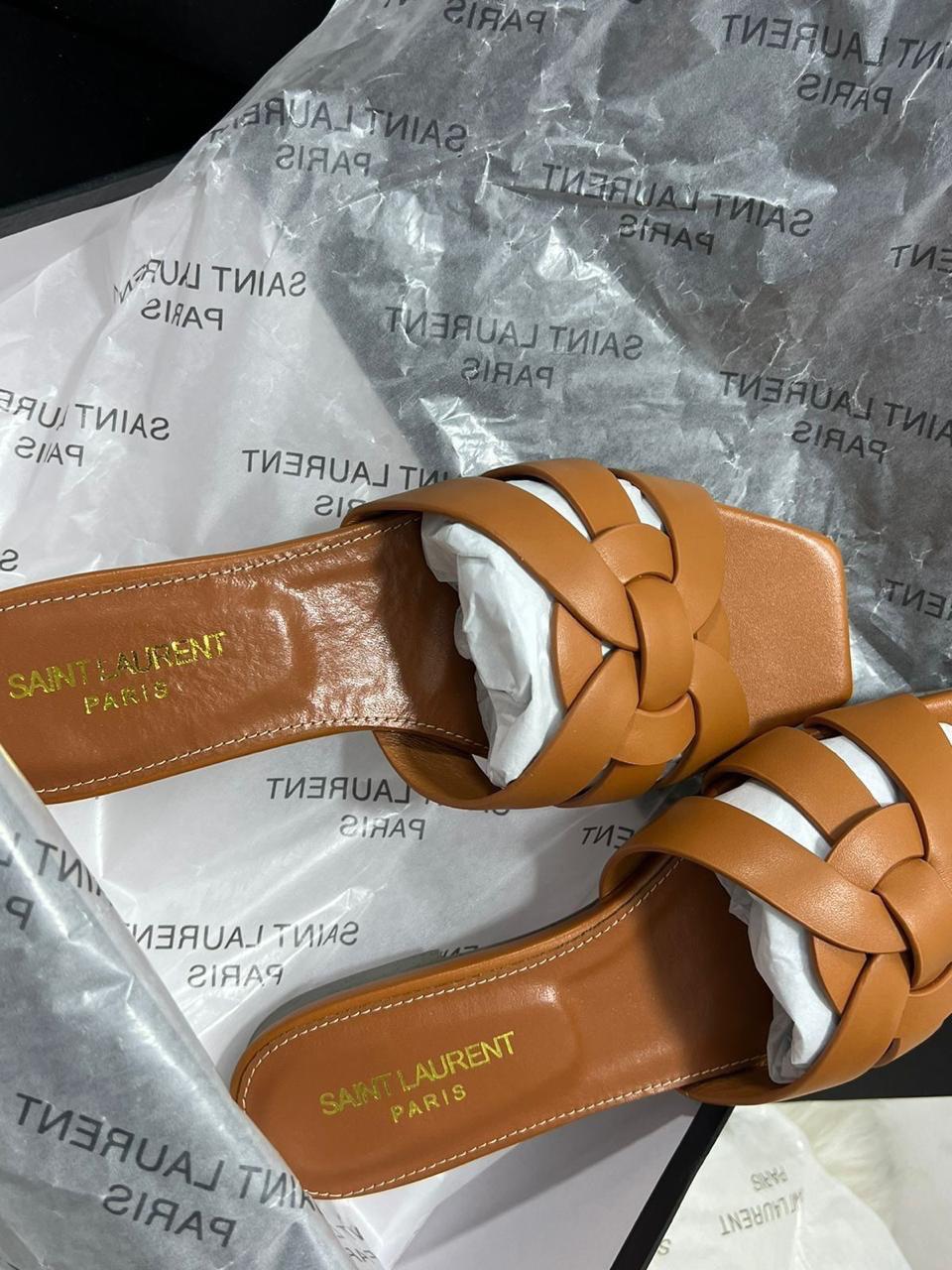 Sandale Yves Saint Laurent Cuir Plate