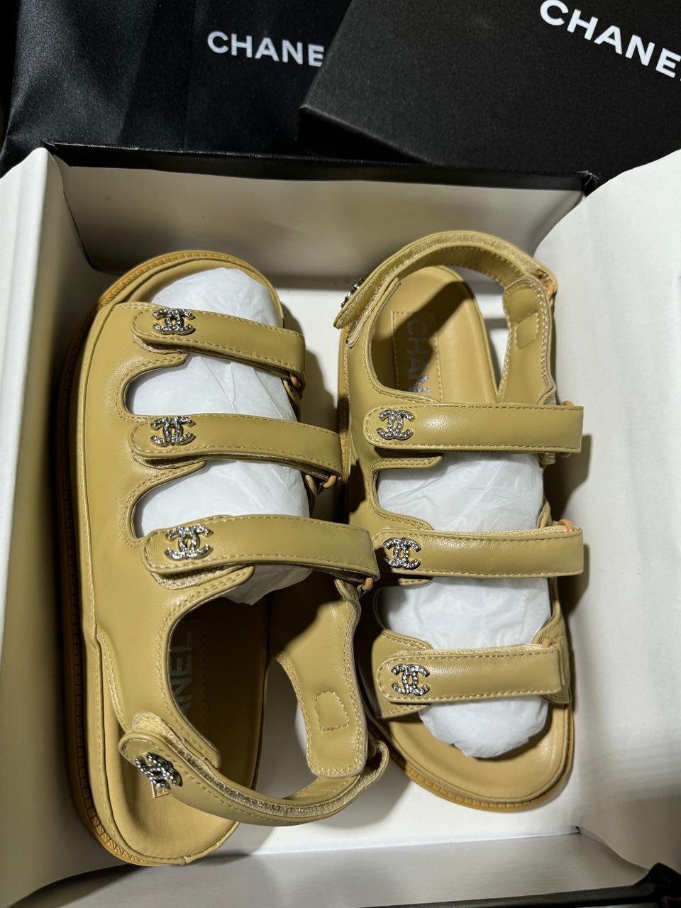 Sandale Chanel â Scratch en Vrai Cuir