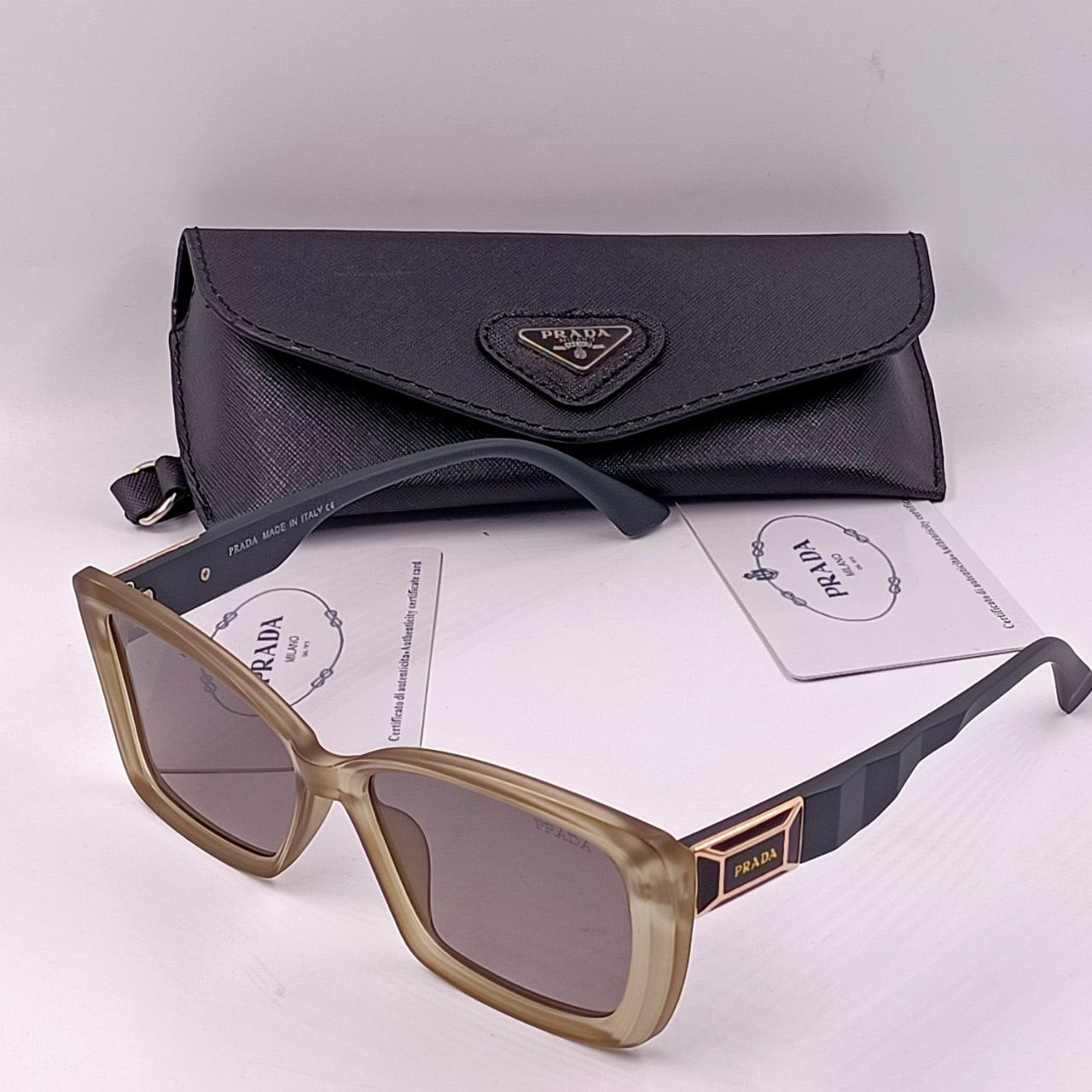 Lunette Solaire Prada UVB PR10zS