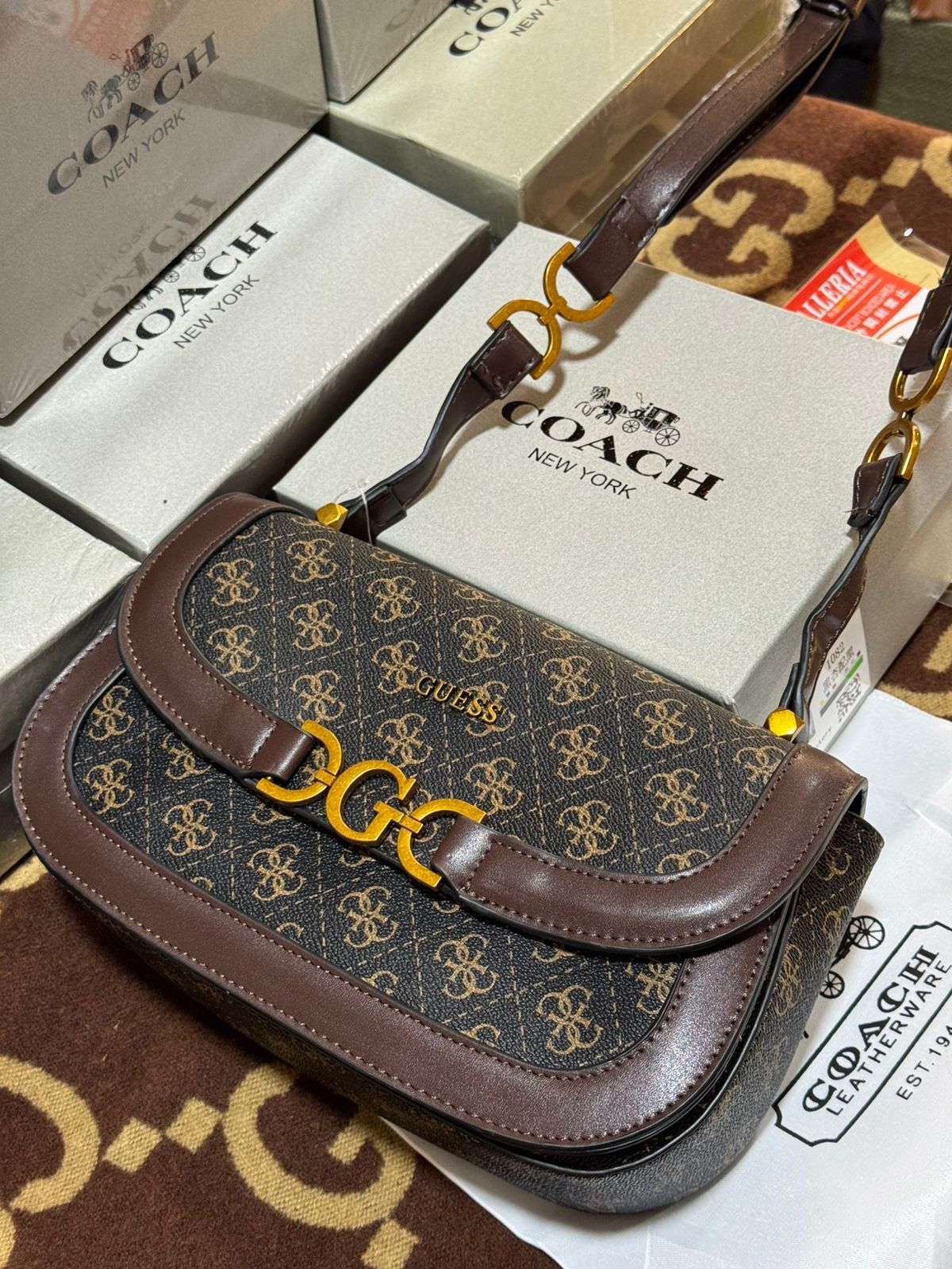 Sac Chic À Bandoulière Guess