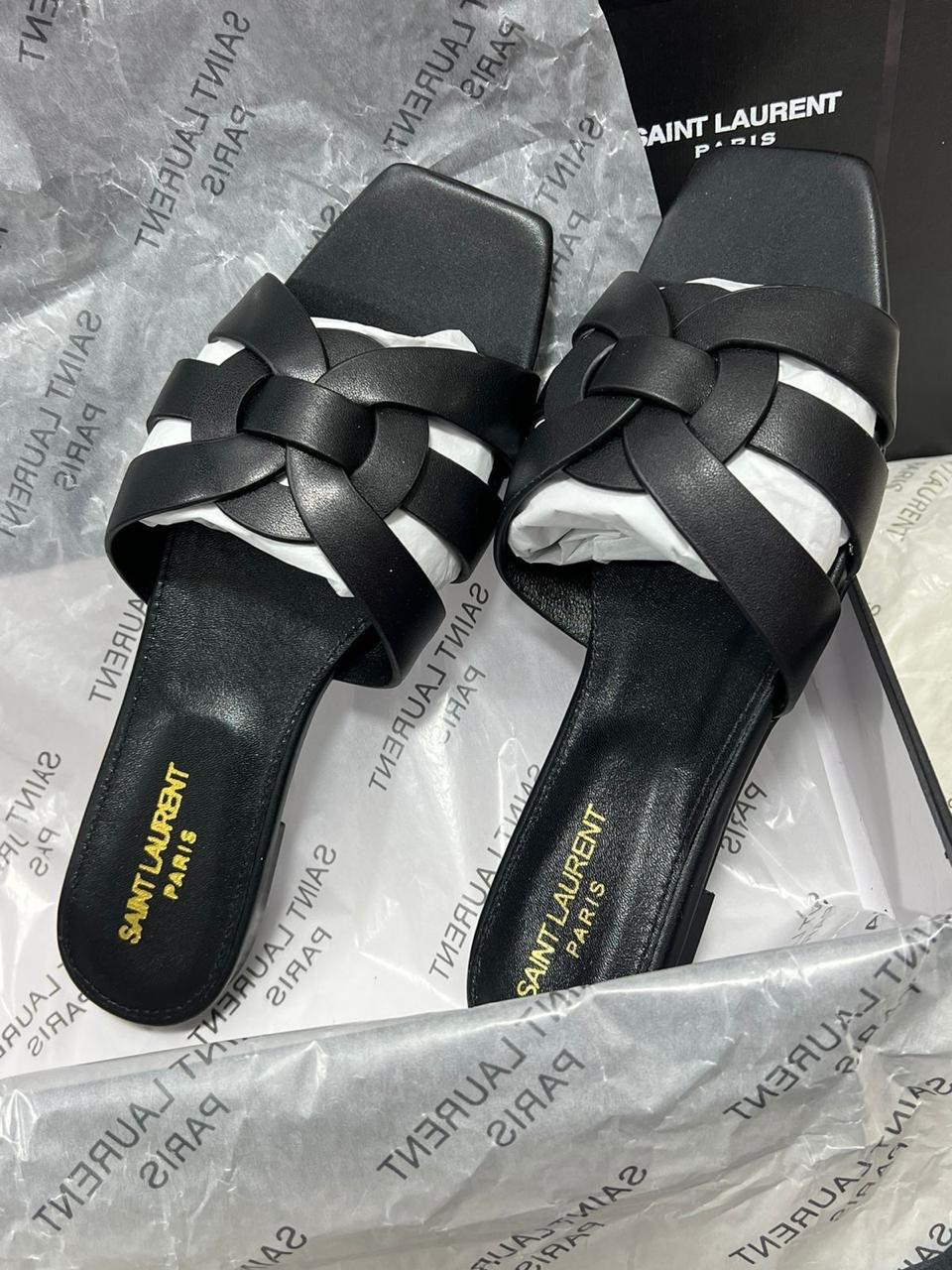 Sandale Yves Saint Laurent Cuir Plate