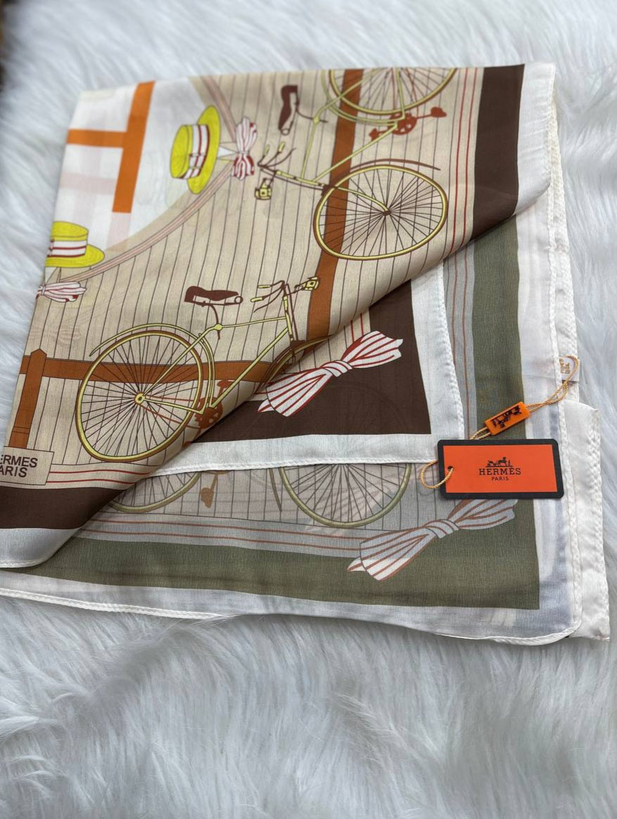Châles Hermès Semi Soie