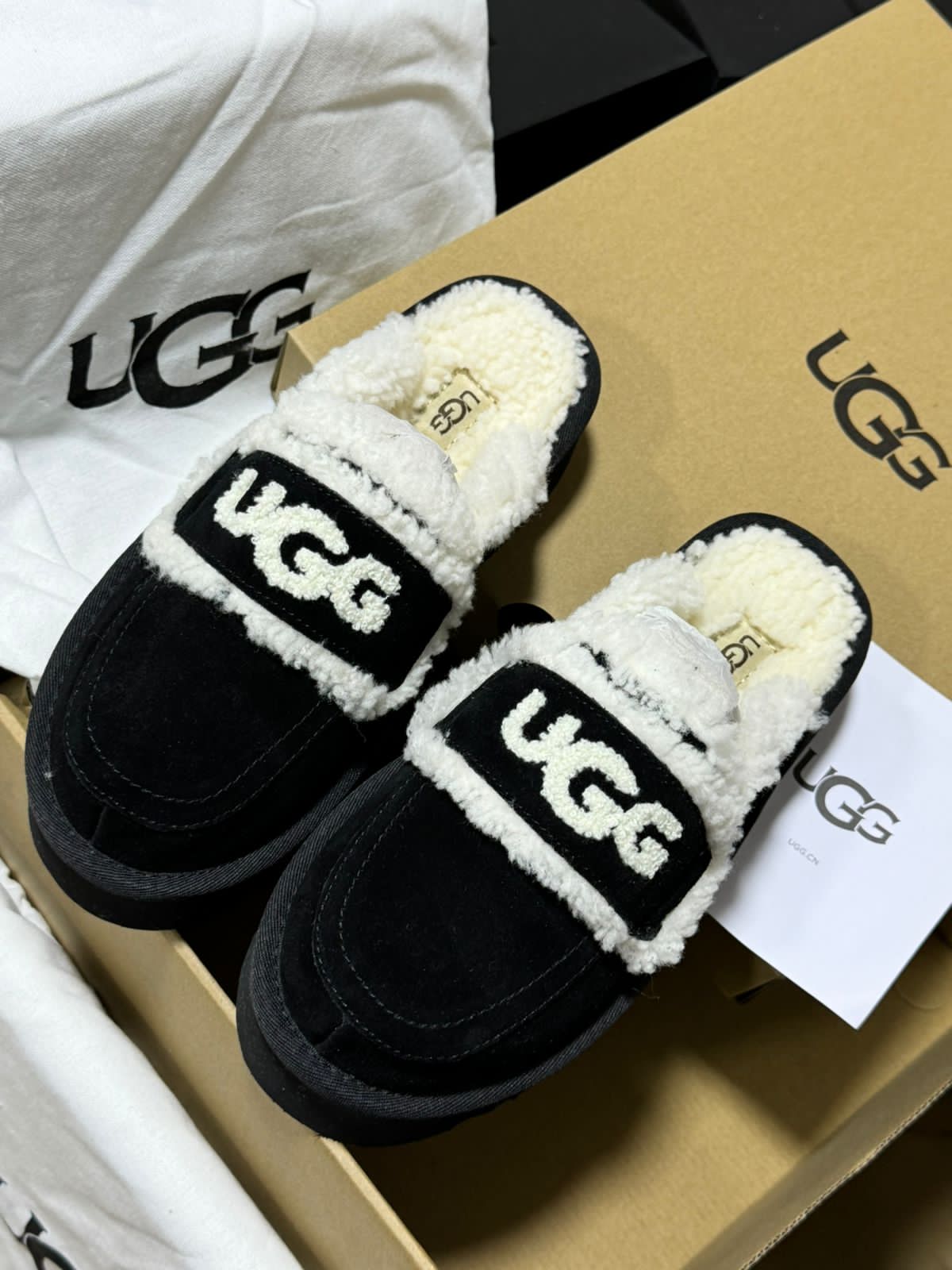Pantoufle UGG Pour Femme