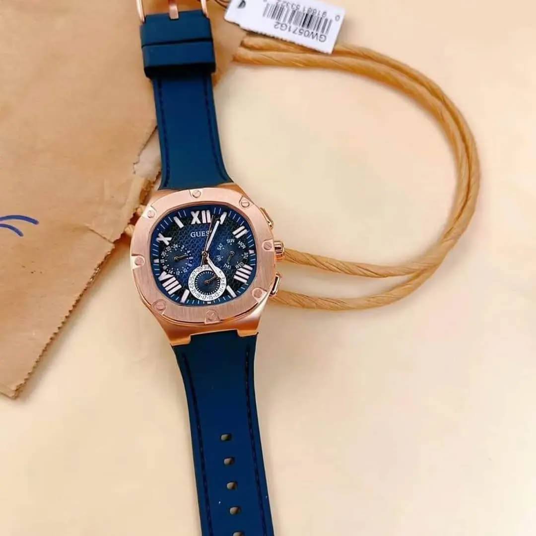 Montre Guess Homme a bracelet en Silicone Bleu