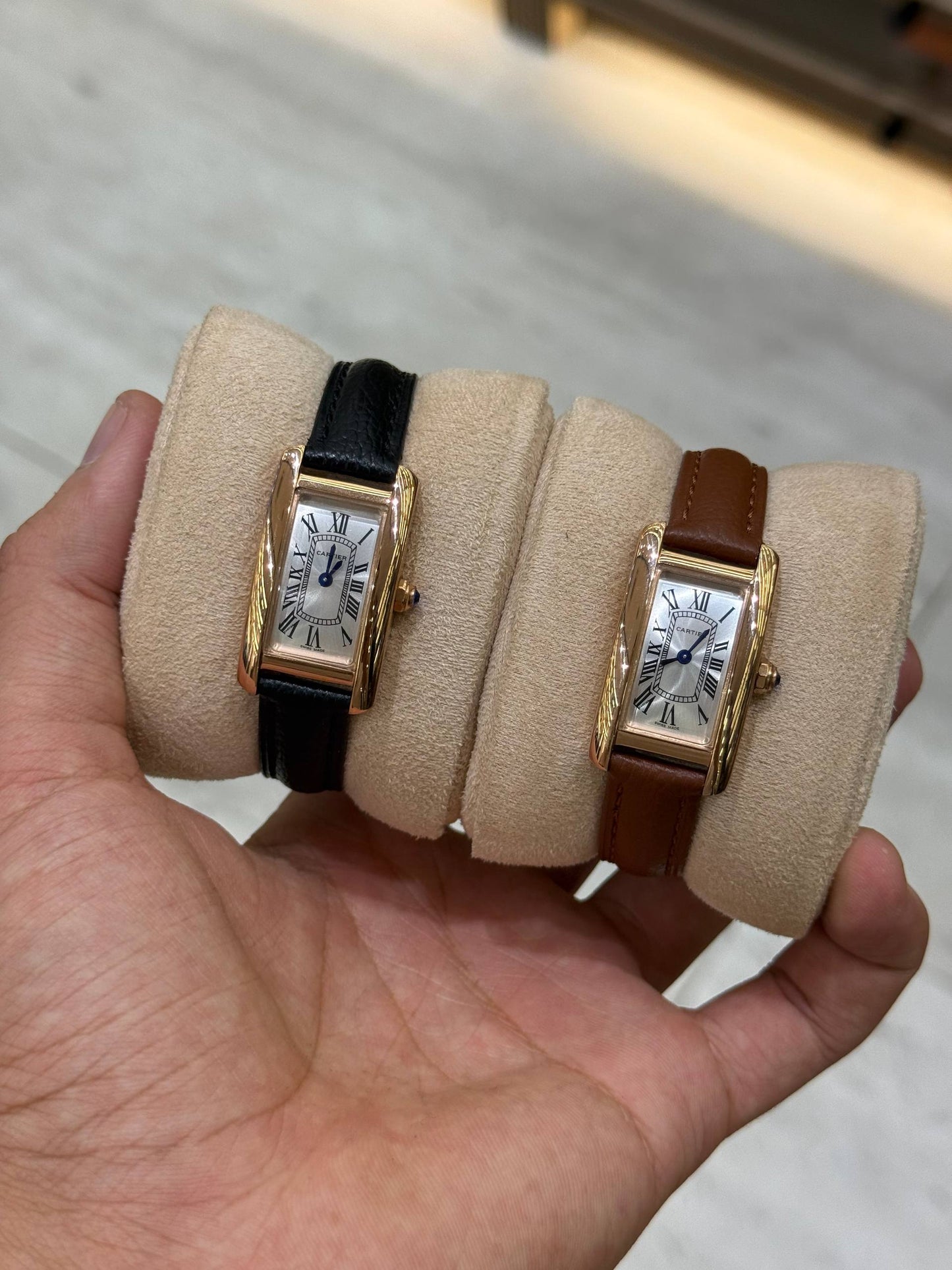 Montre Cartier A Bracelet Cuir