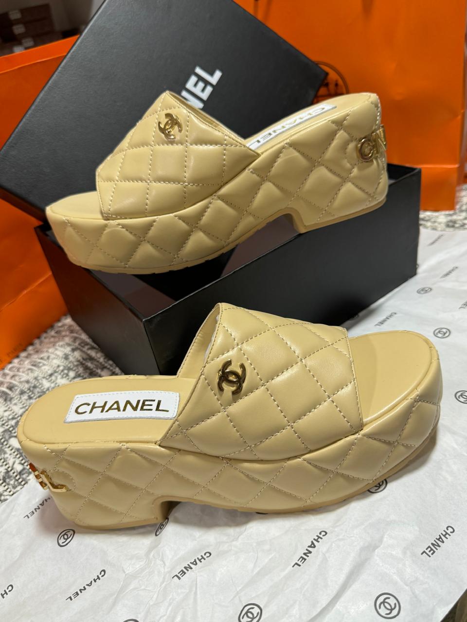 Sandales Chanel en Cuir