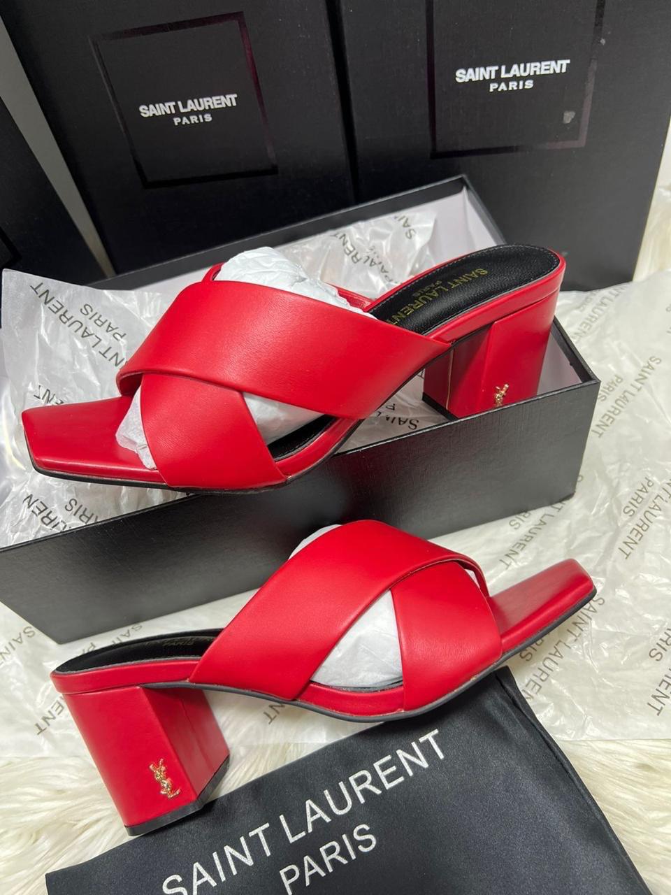 Talon Yves Saint Laurent en Cuir