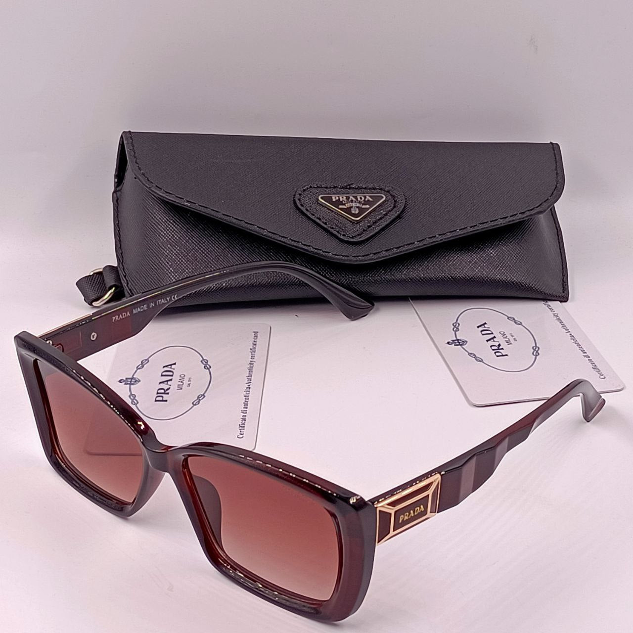 Lunette Solaire Prada UVB PR10zS