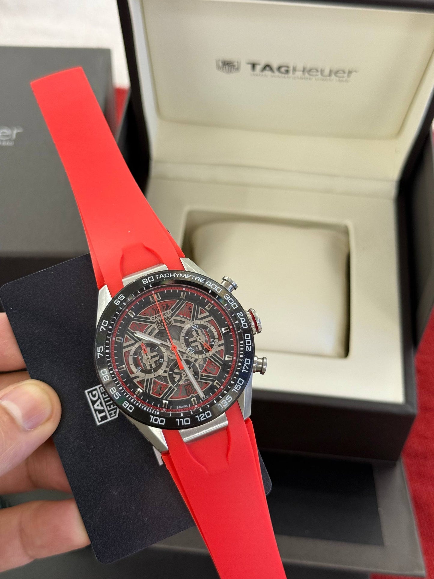 Montre Tag Heuer A Bracelet Caoutchouc