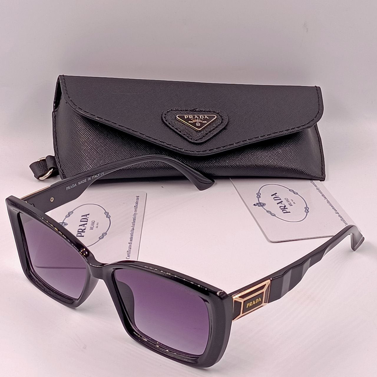 Lunette Solaire Prada UVB PR10zS