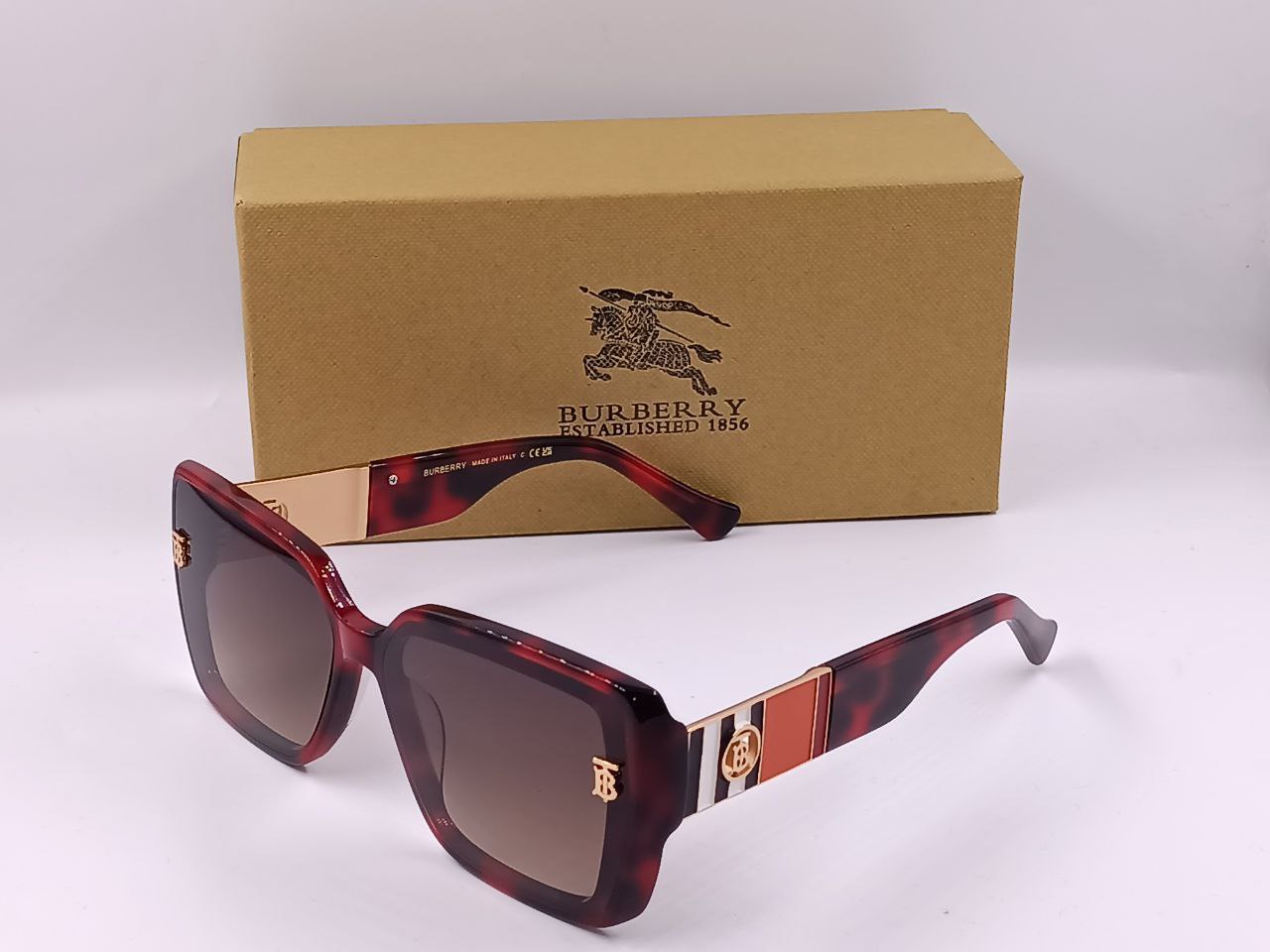 Lunette Solaire Burberry Pour Femme