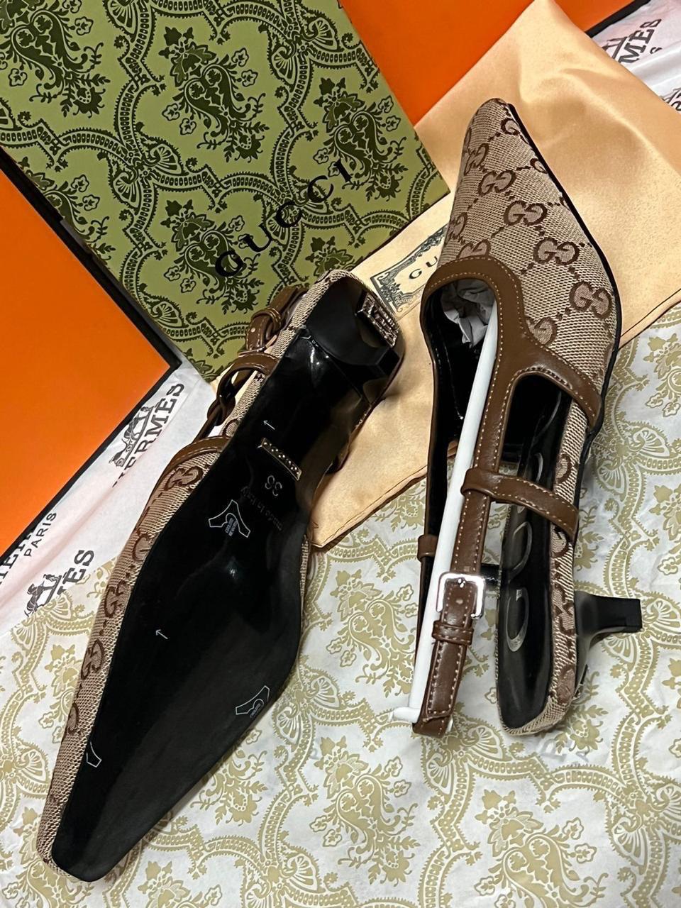 Escarpins Cuir Gucci demi talon
