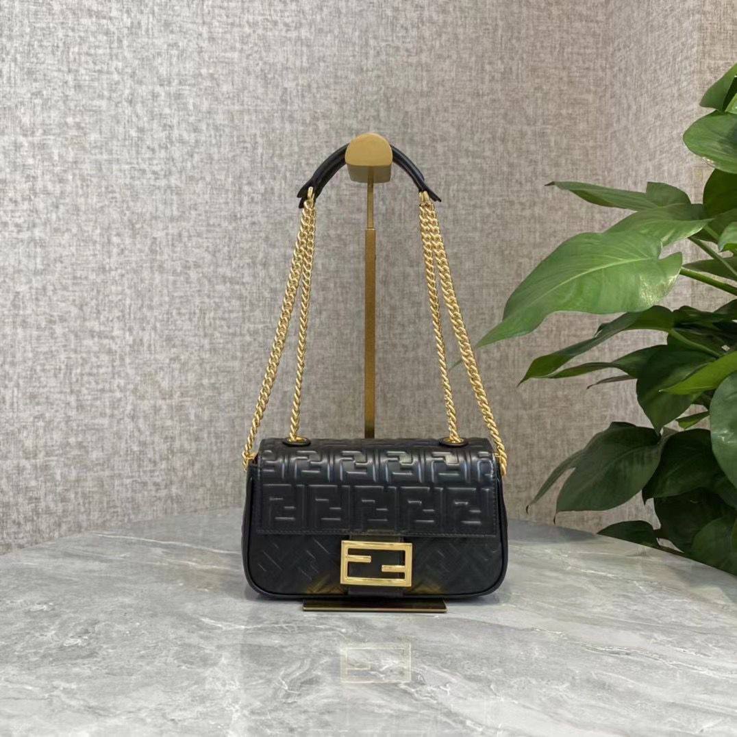 Sac chic Fendi pour Femme
