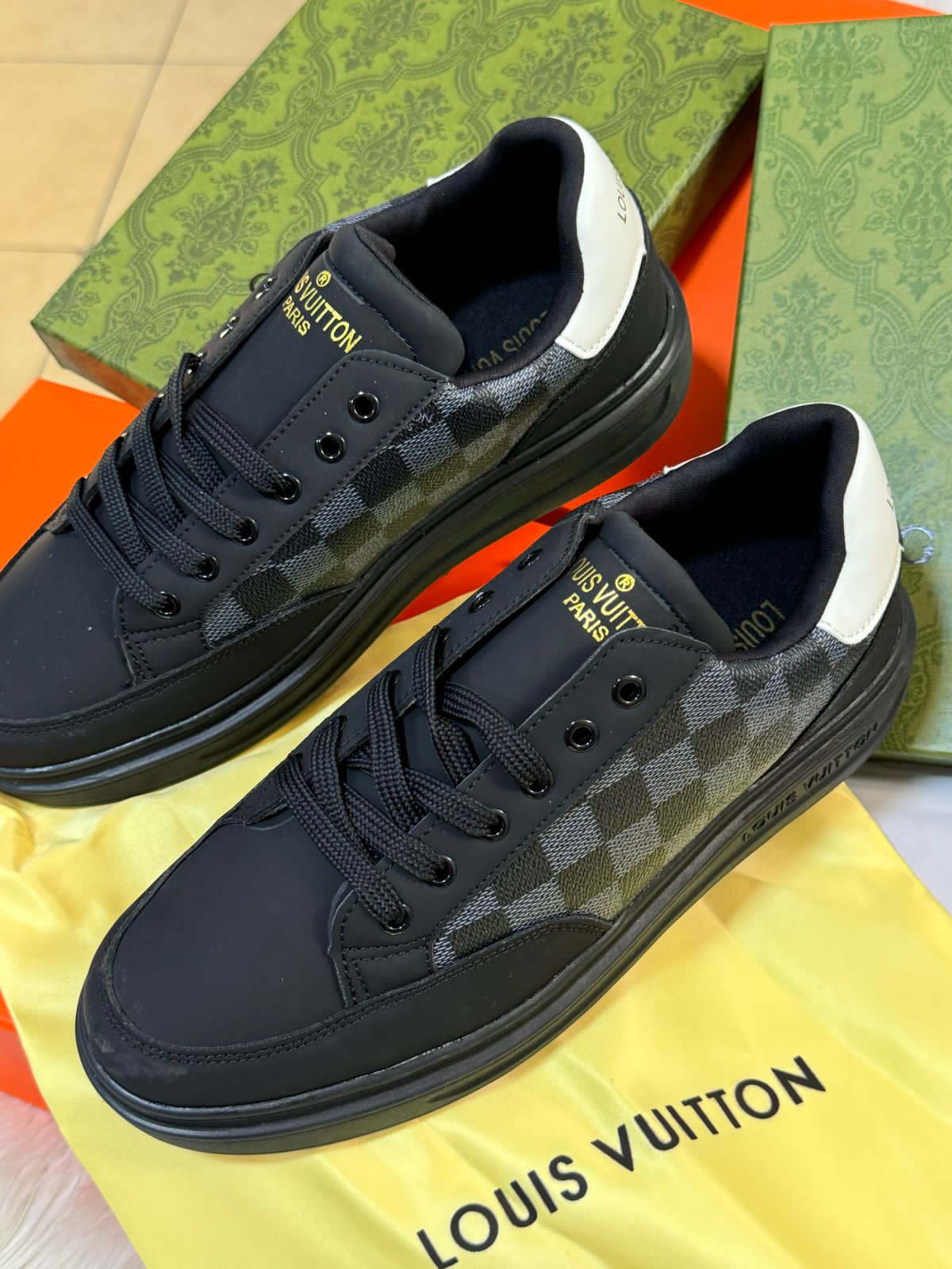 Sneakers Louis Vuitton Homme en Simili Cuir