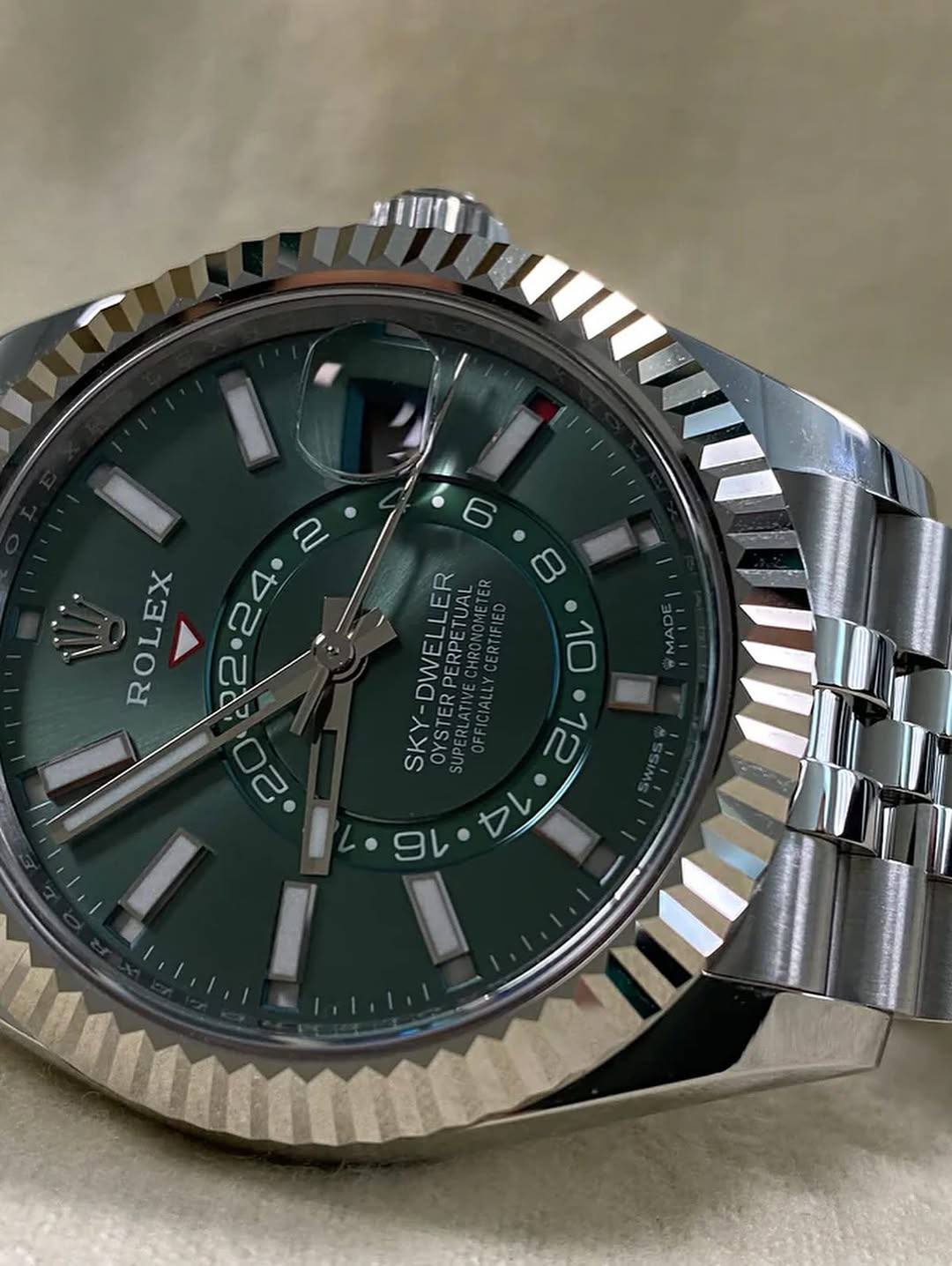 Montre Rolex Sky Dweller Édition Cadran Vert