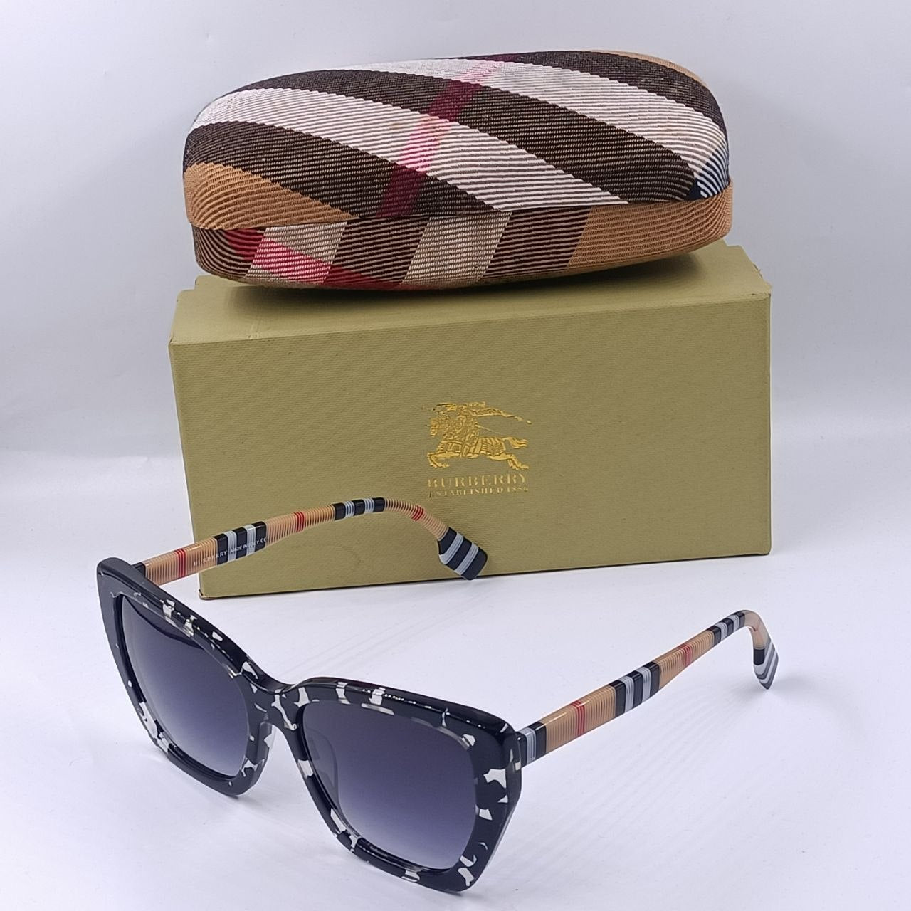 Lunette Solaire Burberry