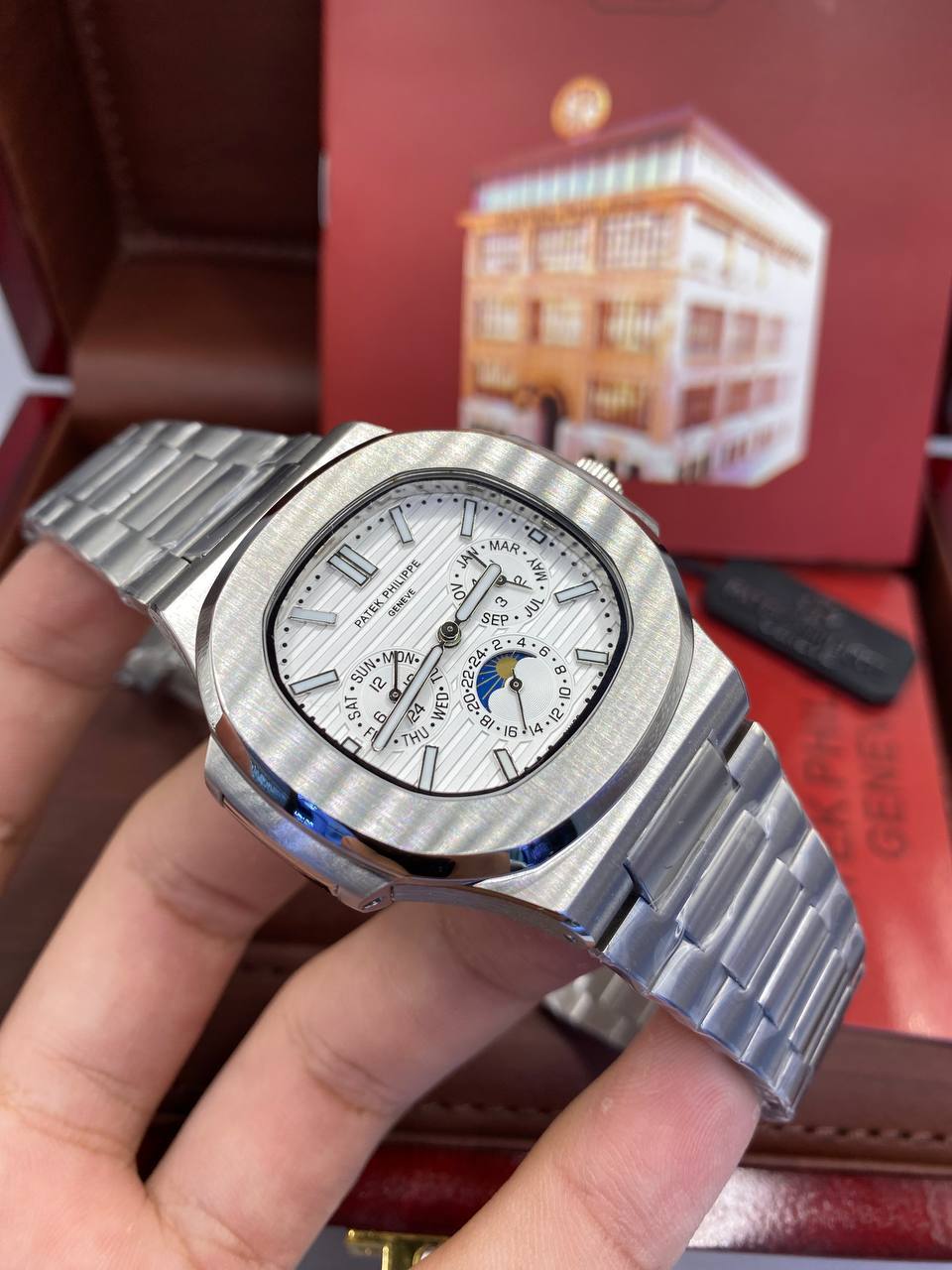 Montre Patek Philuppe Nautilus 5740/1G