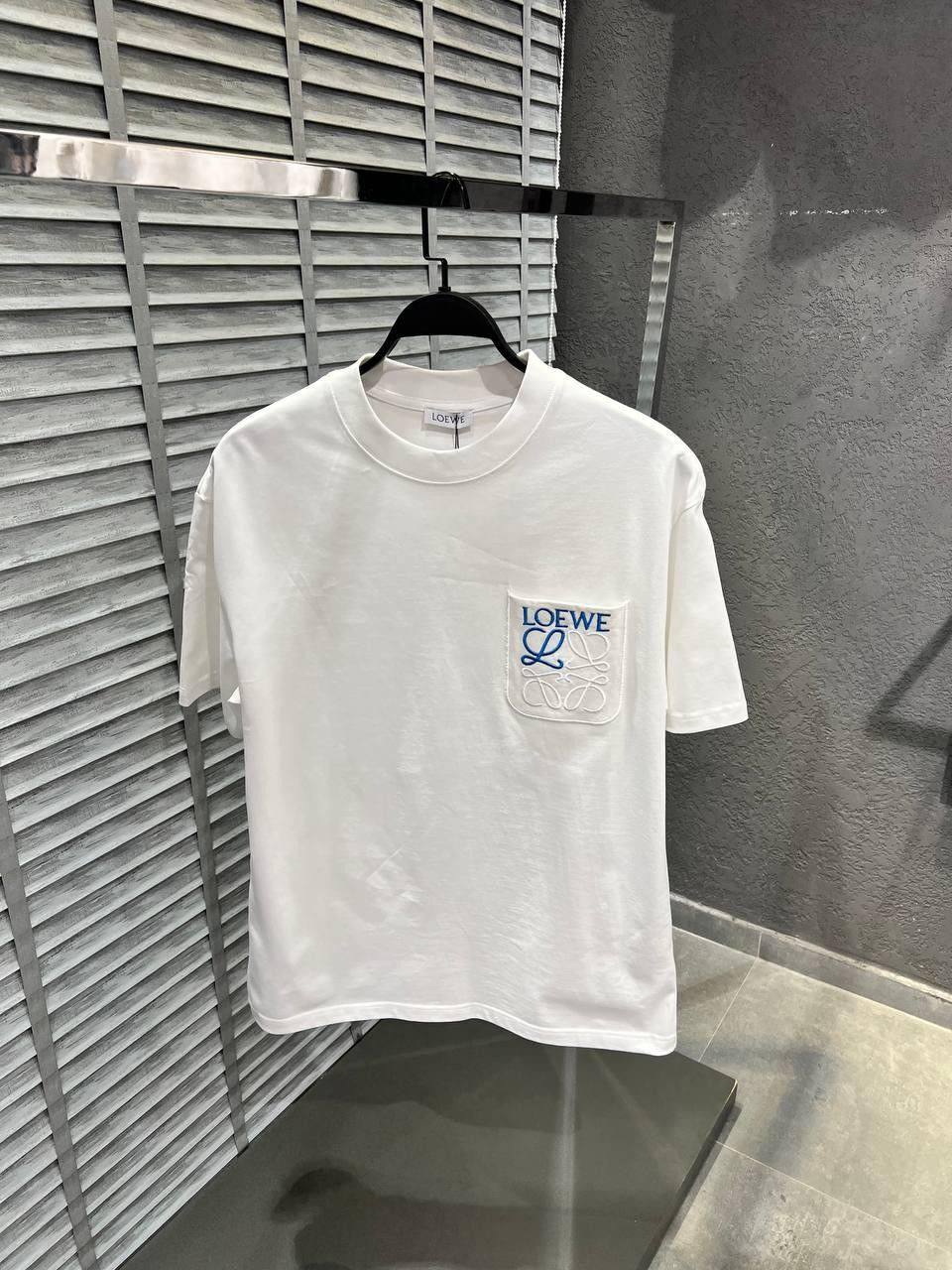 Une Selection de T Shirt Loewe en Coton