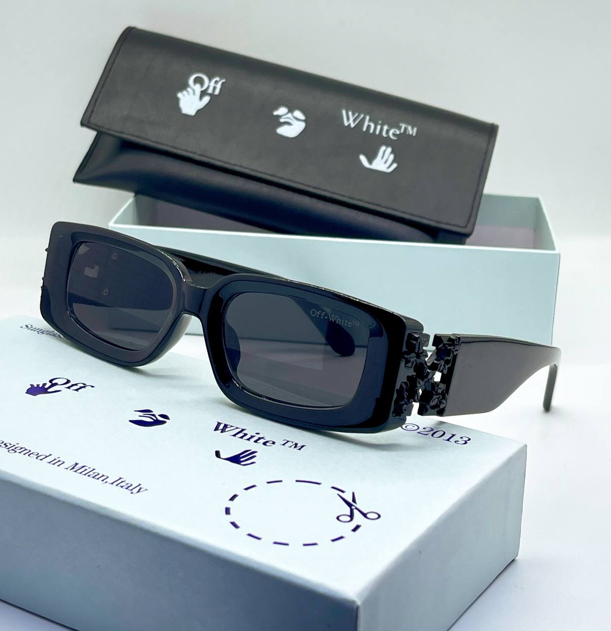 Lunette Solaire OffWhite Avec Boite