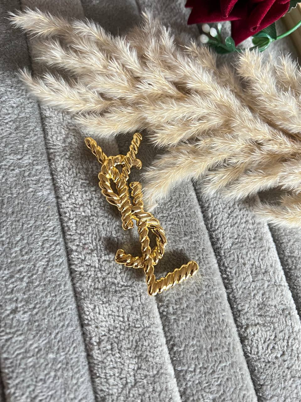 Broche de Luxe Yves Saint Laurent