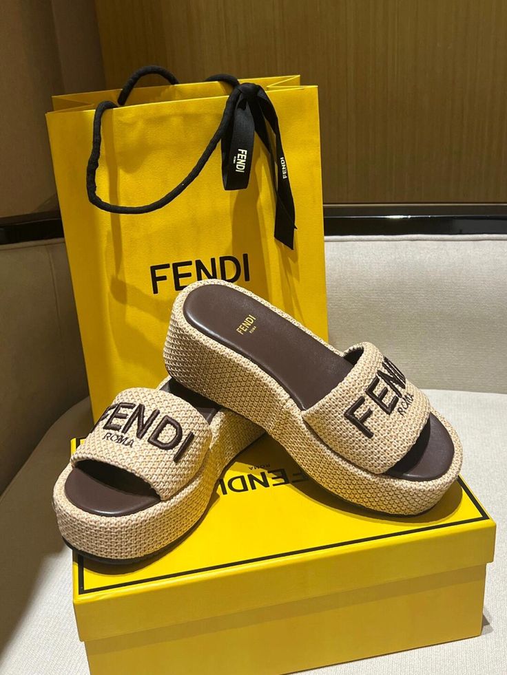 Mule Fendi Roma Tressée