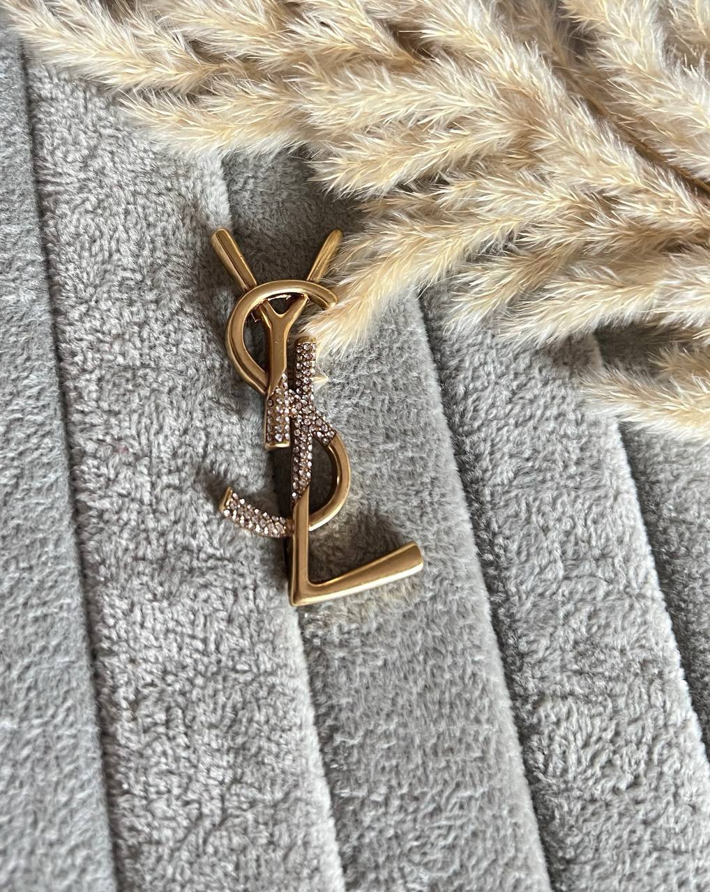 Broche de Luxe Yves Saint Laurent
