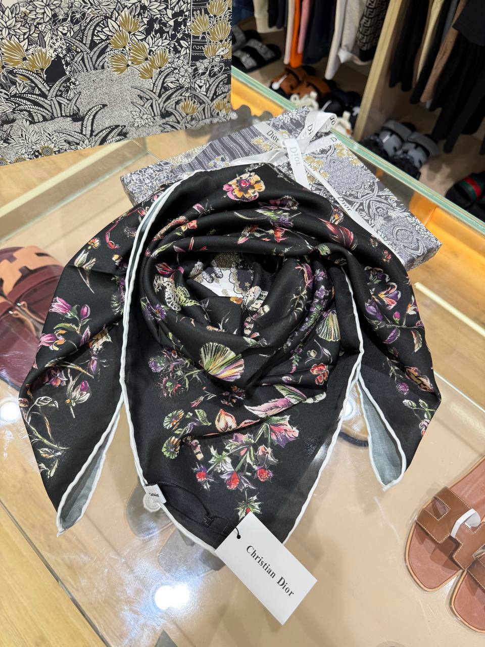 Foulards Christian Dior de Luxe 90/90 cm