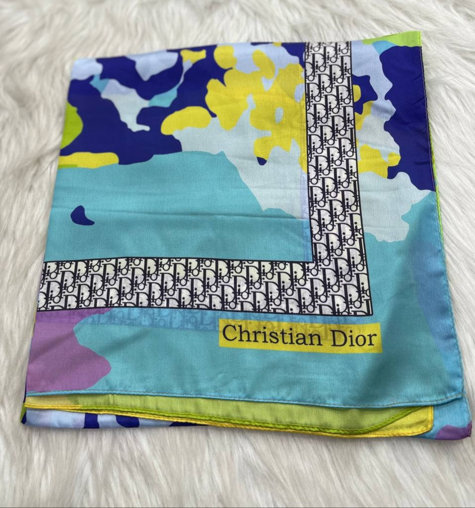 Châle Christian Dior Semi Soie CD3421