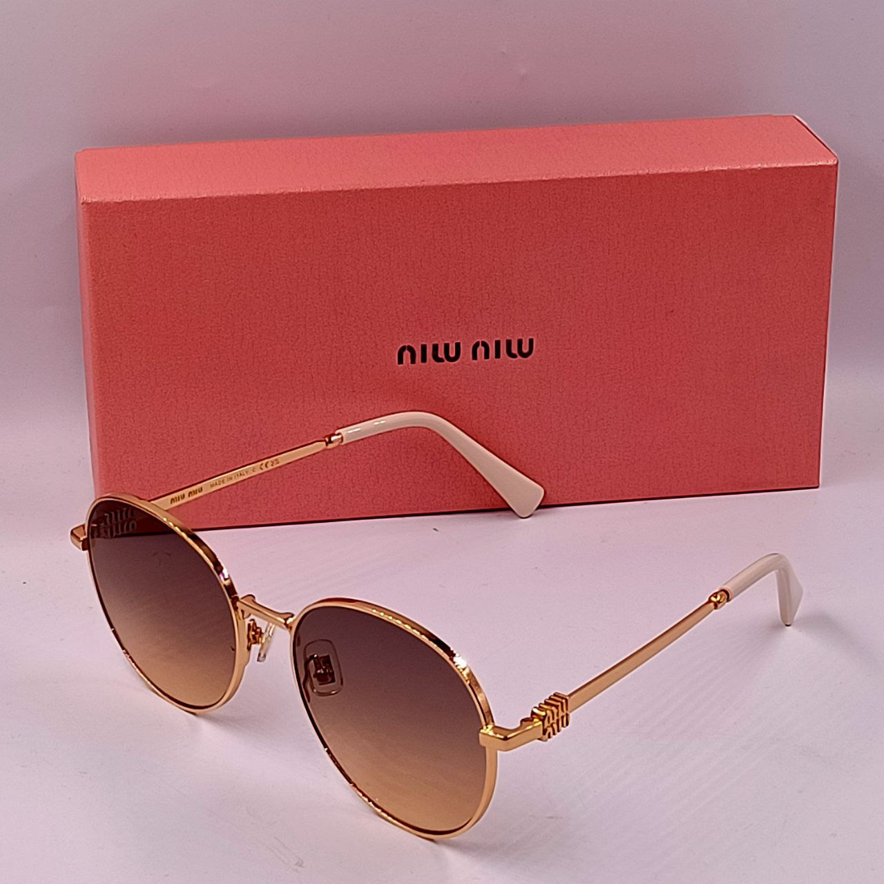 Lunette Solaire Cerculaire Miu Miu