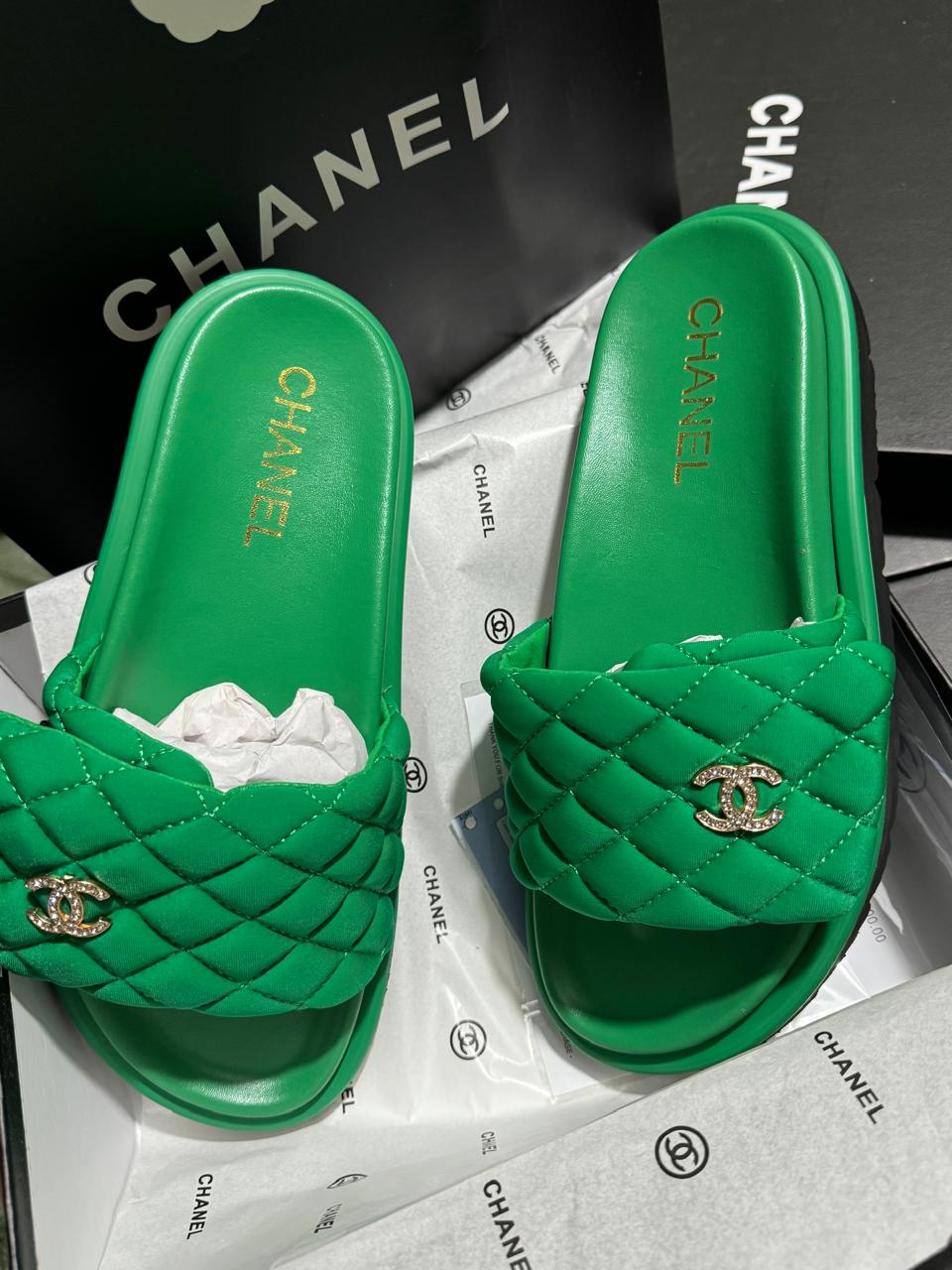 Sandale Chanel En Couleurs Cuir