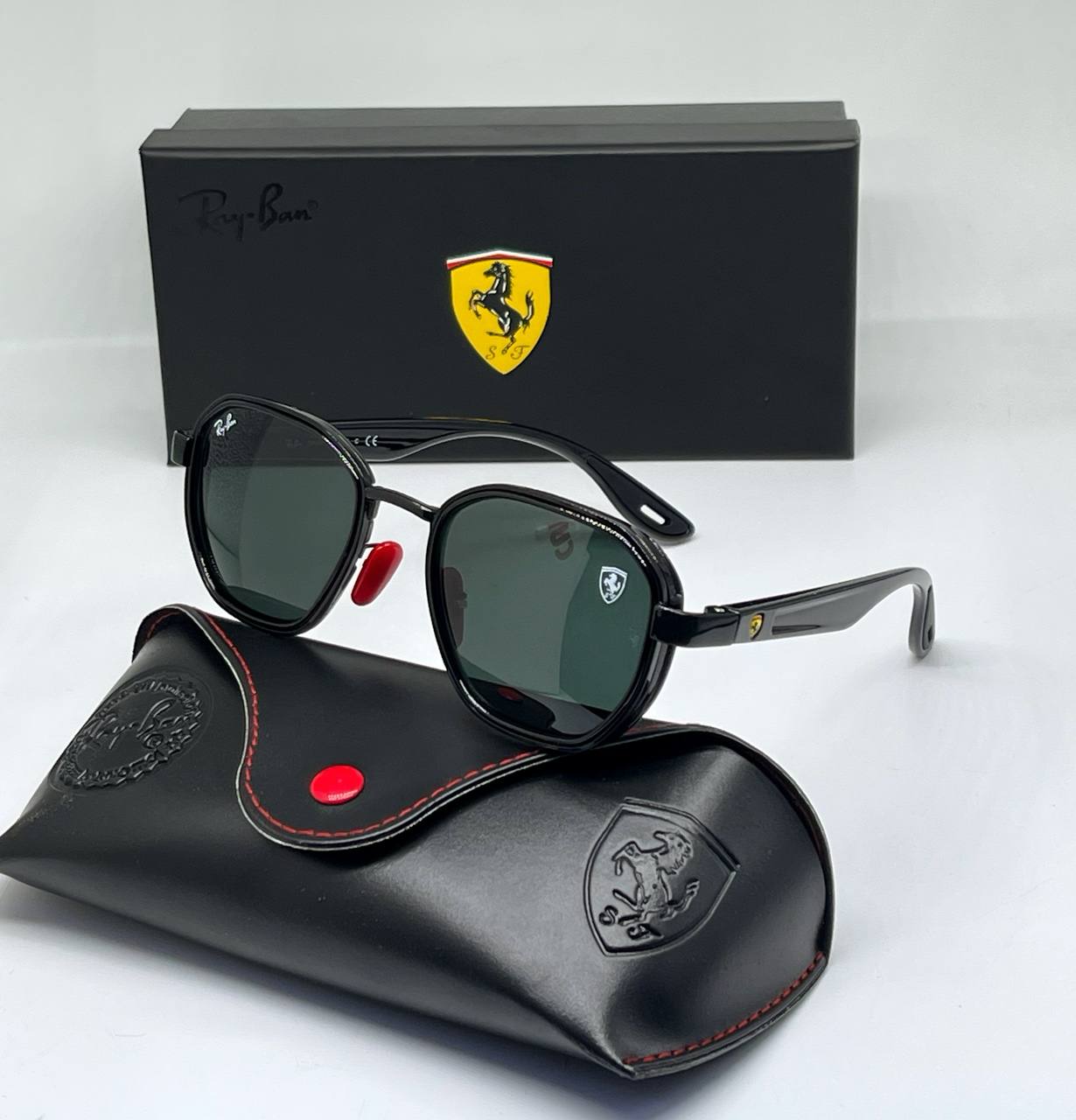 Lunette Solaire Ray Ban Ferrari RB6541