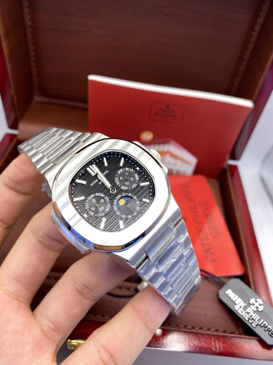Montre Patek Philuppe Nautilus 5740/1G