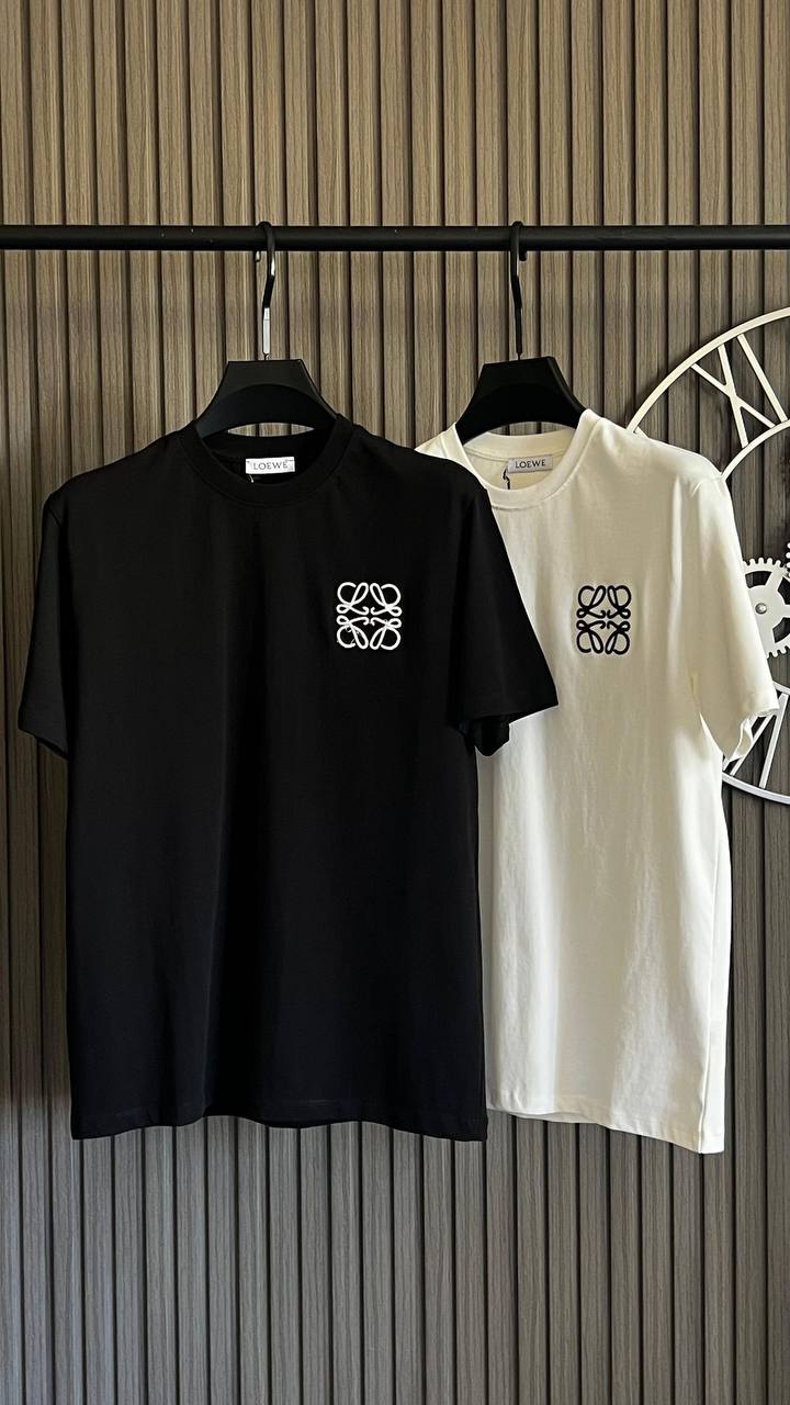 Une Selection de T Shirt Loewe en Coton