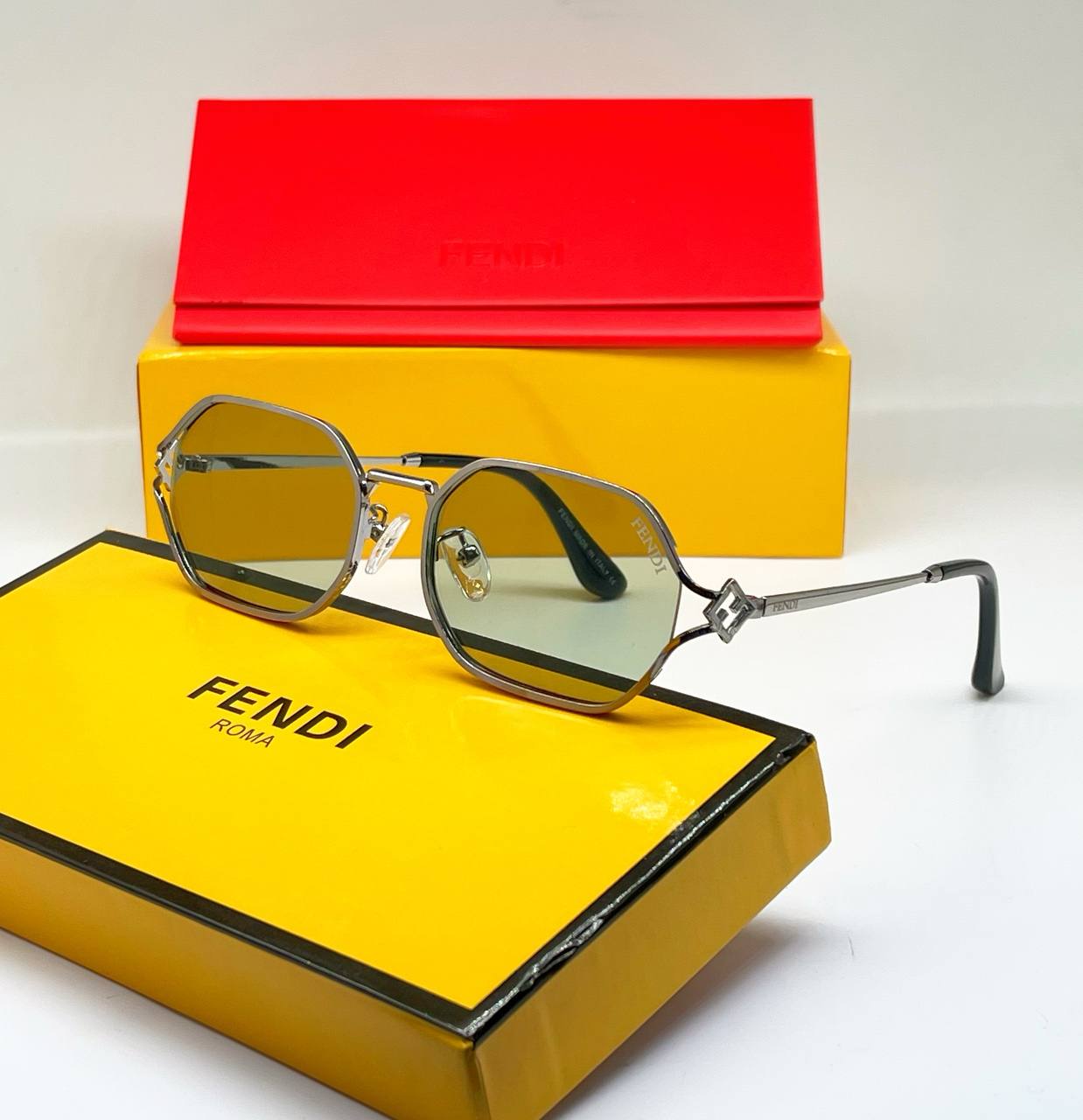 Lunette Solaire Fendi FN8794