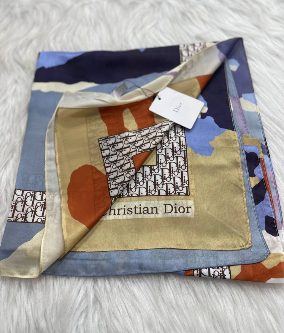 Châle Christian Dior Semi Soie CD3421